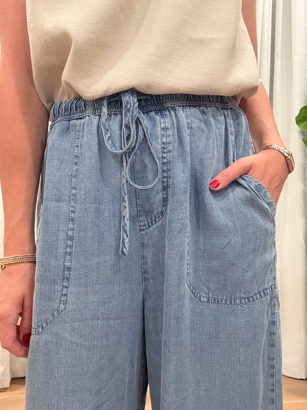Drawstring Patch Pocket Pant