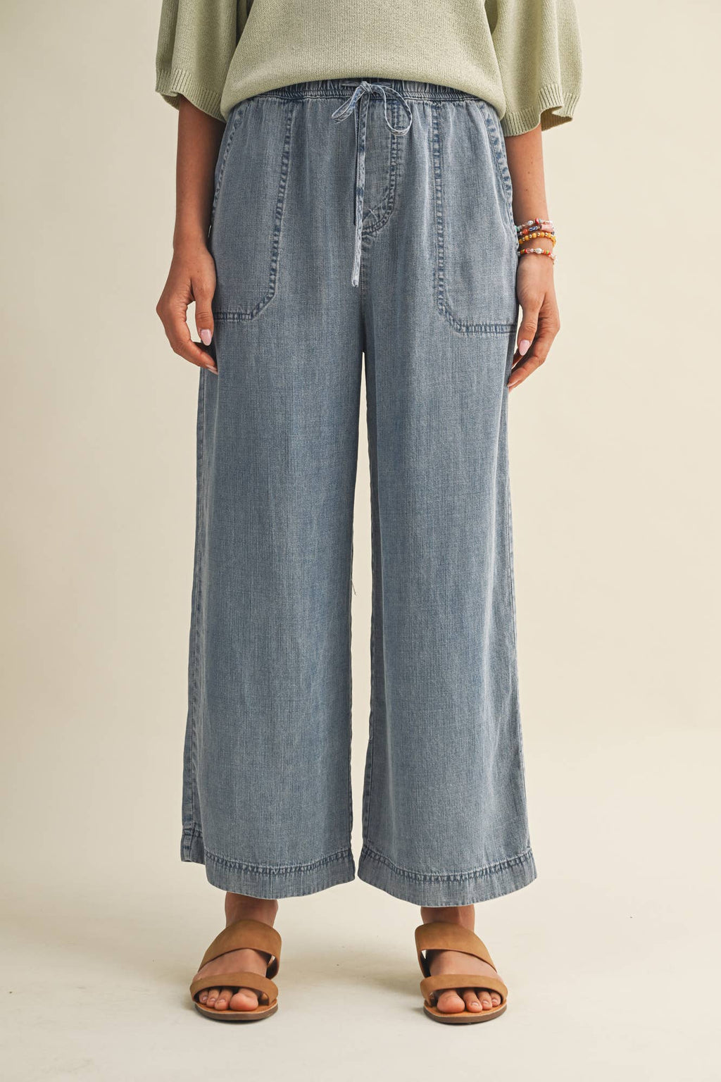 Drawstring Patch Pocket Pant