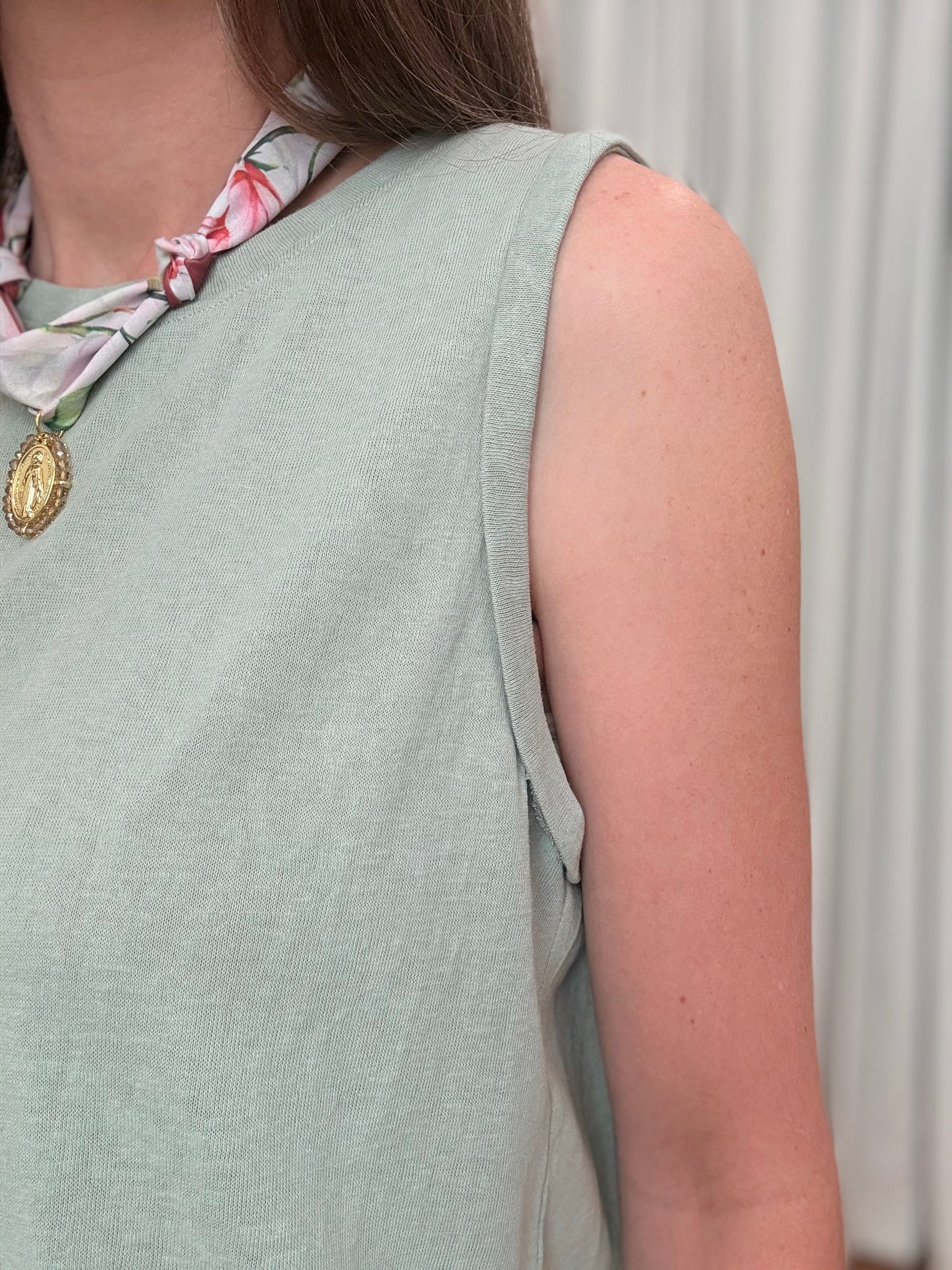 Rolled Sleeve Tanks