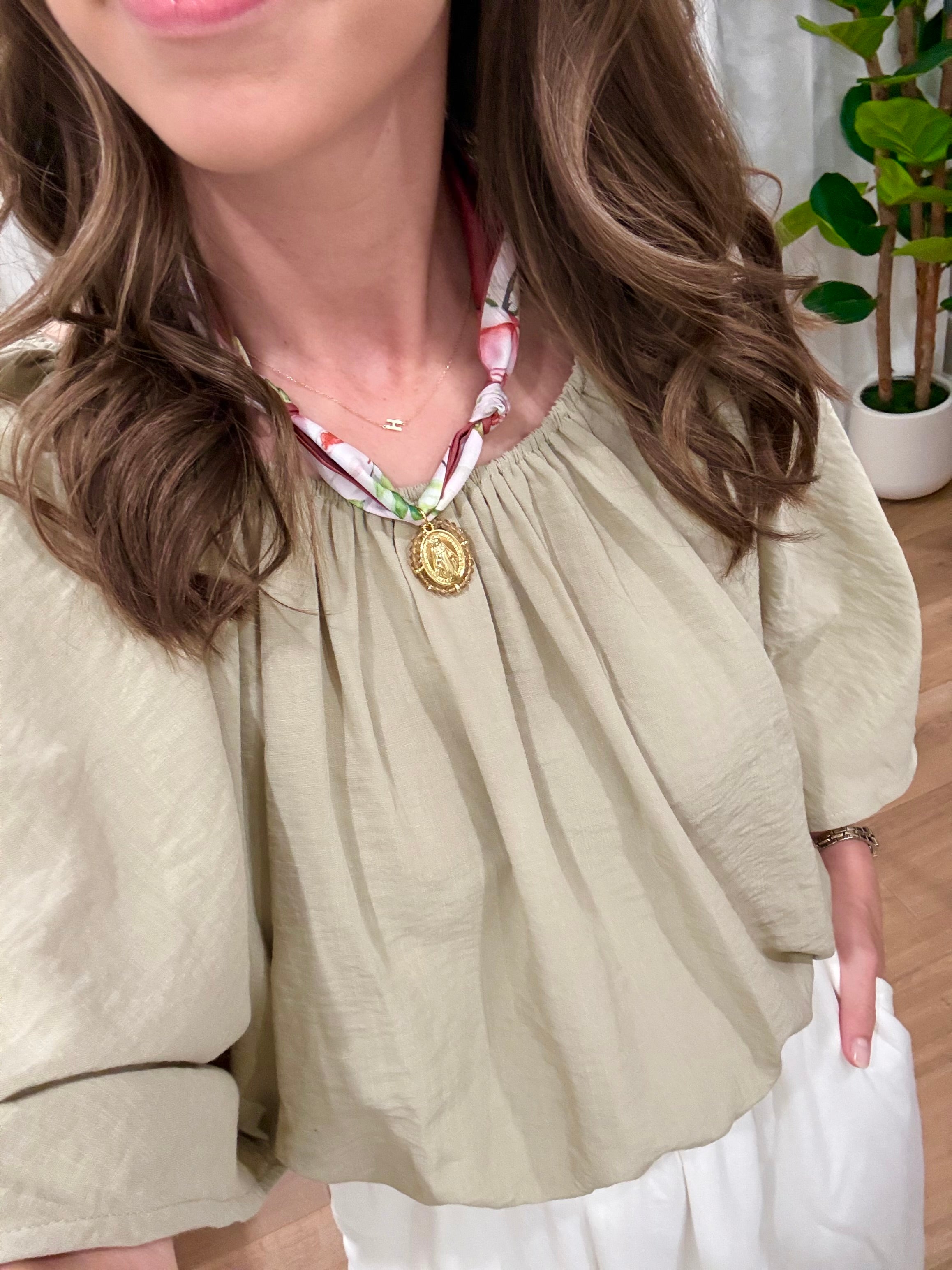 Shirred Voluminous Sleeve Blouse