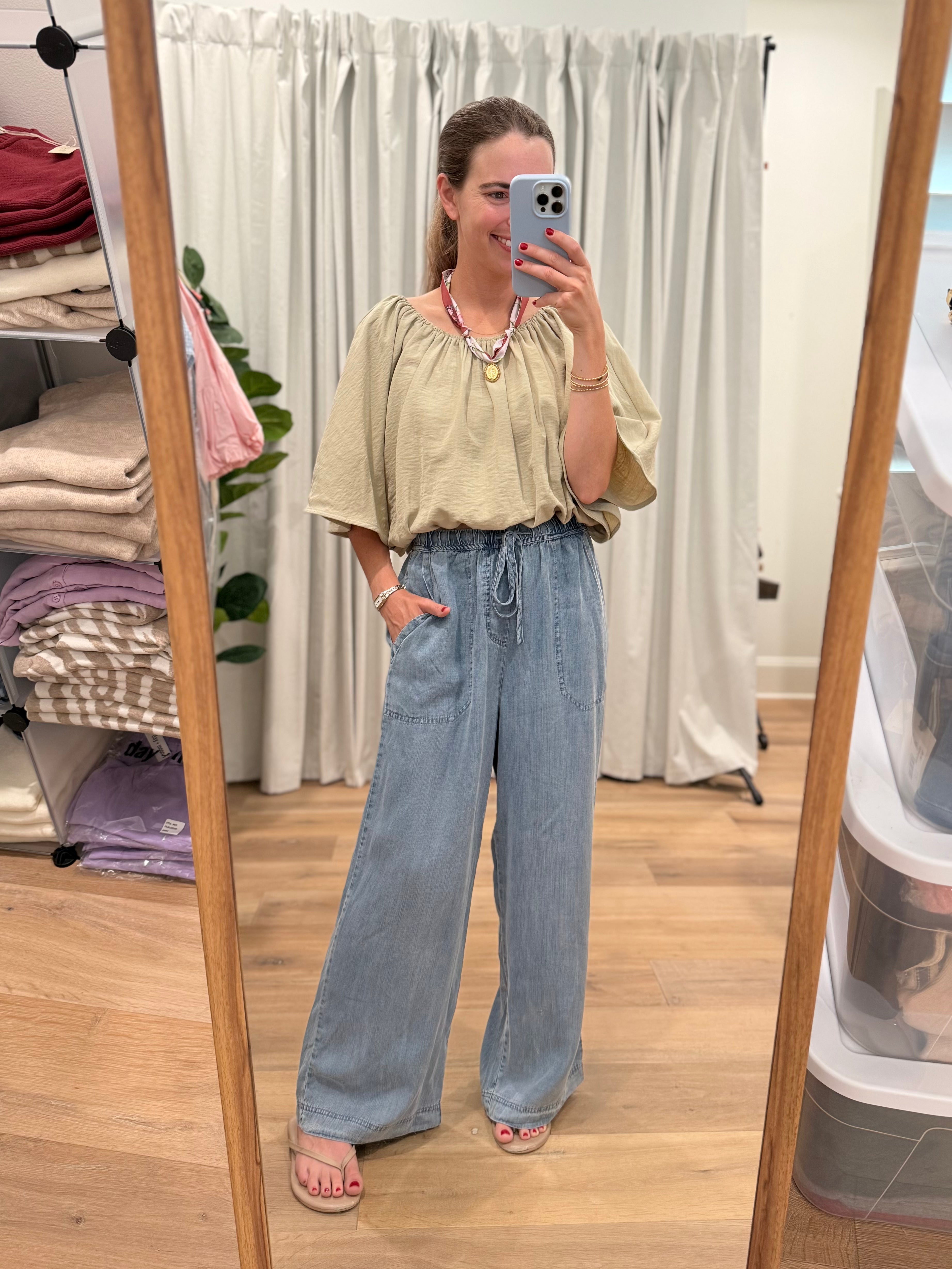Drawstring Patch Pocket Pant